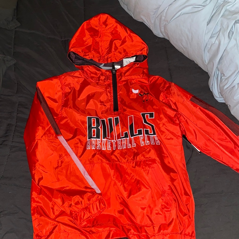 Bulls wind breaker youth